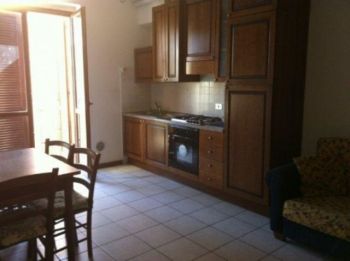 Bilocale arredato con balcone Arezzo - Altre fotografie