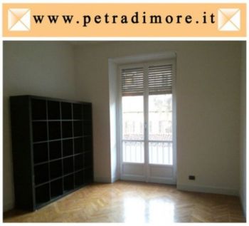 Casa con balcone e terrazzo Centro - Altre fotografie