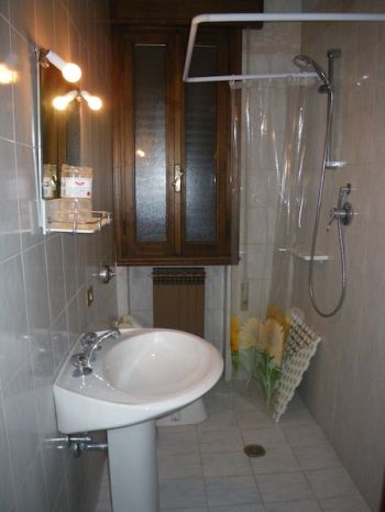 Villa arredata con posto auto Foss�