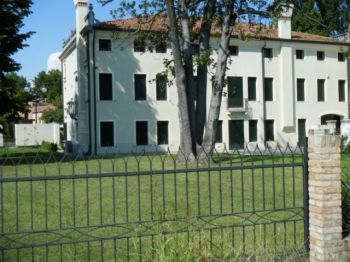 Appartamento con posto auto e aria condizionata