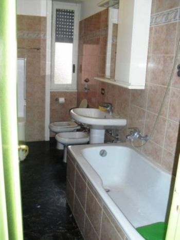 Bilocale arredato con balcone Greco , monza , palmanova, bicocca - Altre fotografie