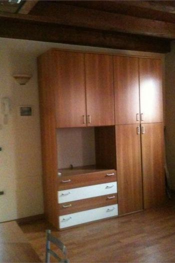Monolocale arredato con aria condizionata
