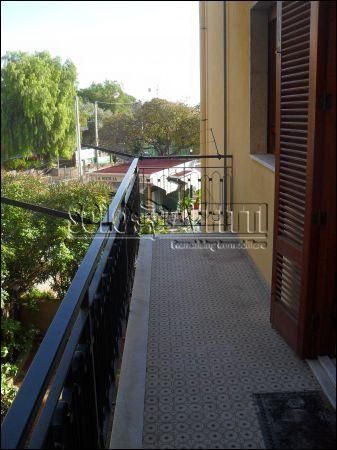 Casa con balcone Nuova luce