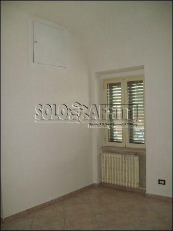 Monolocale con posto auto e balcone
