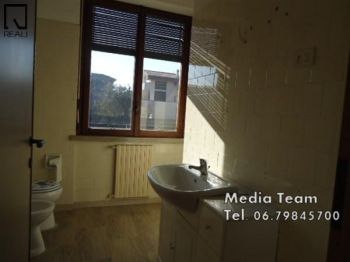 Appartamento con terrazzo e posto auto - Altre fotografie