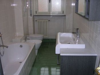 Trilocale con balcone Greco , monza , palmanova, bicocca