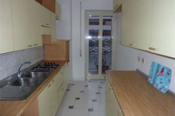 Appartamento con garage e balcone Roma