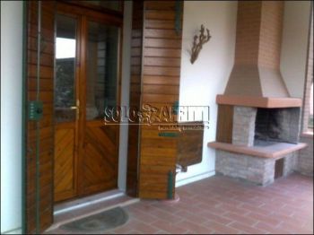 Casa con posto auto Pontegradella