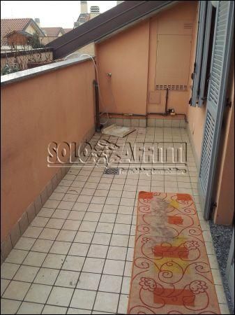 Trilocale con balcone e garage Zona corte grande