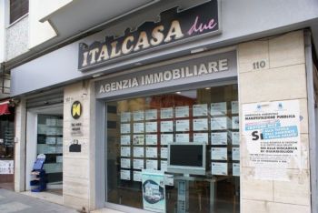 Trilocale arredato Crotone - Altre fotografie