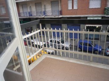 Bilocale con balcone Torino