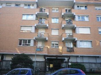 Trilocale con balcone San salvario