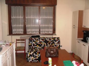 Casa con balcone Collecchio
