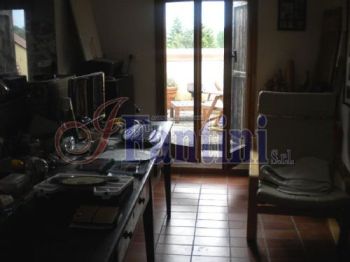 Appartamento arredato con posto auto - Altre fotografie