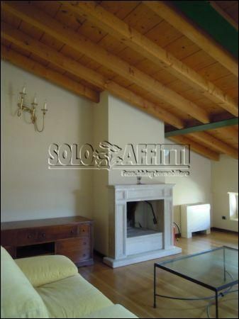 Appartamento arredato con terrazzo Centro storico sud