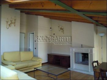 Appartamento arredato con terrazzo Centro storico sud