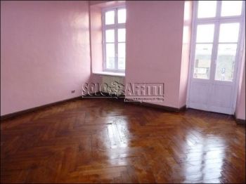 Appartamento con terrazzo e balcone