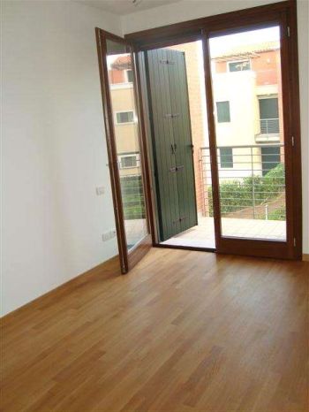 Trilocale nuova costruzione con terrazzo
