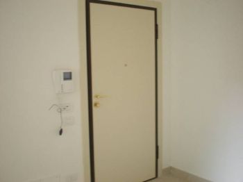 Appartamento arredato con terrazzo Centro - Altre fotografie