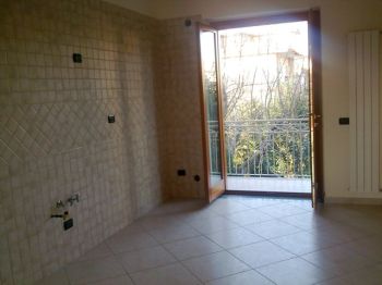 Casa nuova costruzione con balcone Periferia sud - Altre fotografie