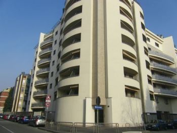 Appartamento arredato con terrazzo Greco , monza , palmanova, bicocca