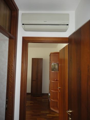 Bilocale con posto auto e terrazzo Foss� - centro