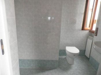 Casa con terrazzo e garage Arezzo - Altre fotografie