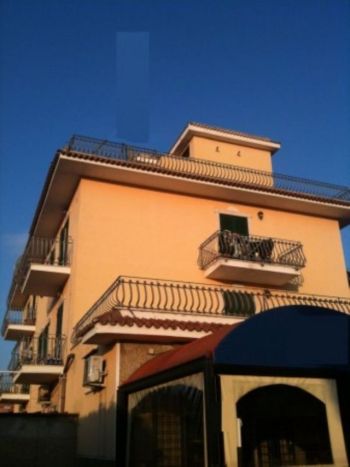 Bilocale arredato con balcone Tor vergata, morena, romanina - Altre fotografie