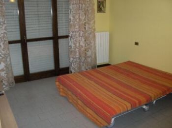 Monolocale arredato con posto auto Legnano - Altre fotografie
