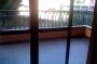Trilocale con balcone e garage Como