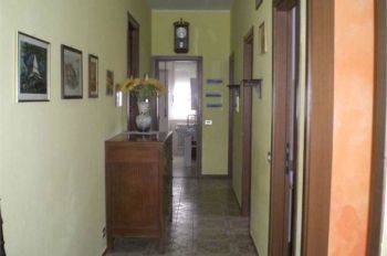 Appartamento arredato con terrazzo Camnago volta