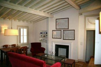 Casa con terrazzo e aria condizionata