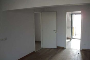 Casa nuova costruzione con balcone Zerbo