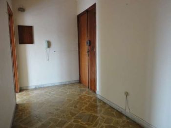 Appartamento con balcone e garage Stadio a