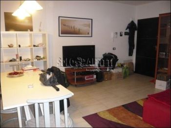 Trilocale arredato con garage Viserba monte