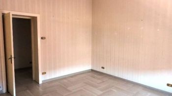 Casa con balcone e posto auto Mazzini