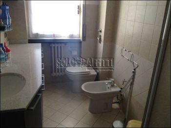 Appartamento arredato con balcone Confini milano