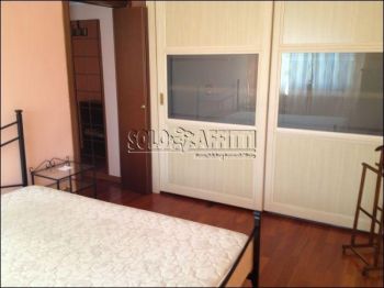 Appartamento arredato con balcone Confini milano