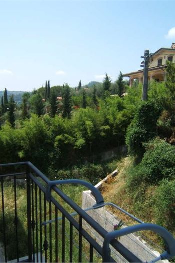 Appartamento nuova costruzione con balcone