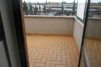 Monolocale arredato con posto auto San sisto
