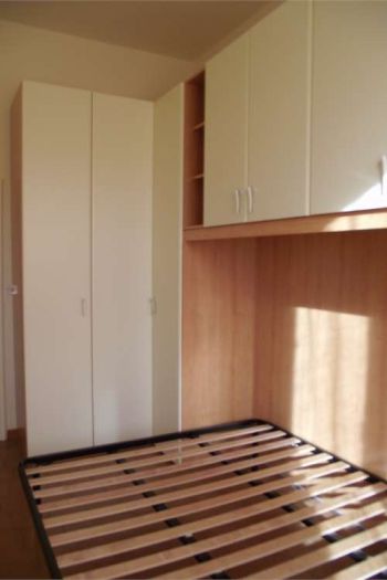 Appartamento arredato con balcone Centrale