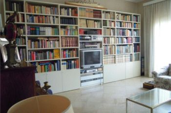 Casa con aria condizionata e balcone