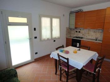 Monolocale arredato con terrazzo Pistoia sud