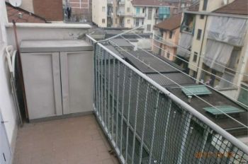 Casa arredata con balcone Barriera milano