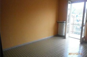 Casa arredata con balcone Barriera milano