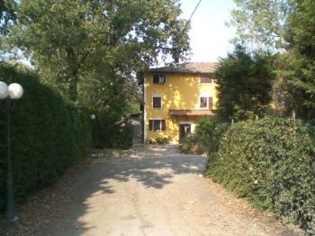Appartamento arredato con posto auto