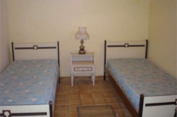 Appartamento con posto auto e giardino