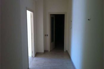 Casa con garage e balcone Roma
