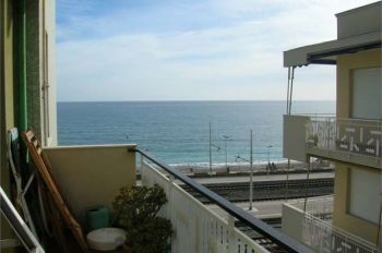 Appartamento arredato con balcone Loano