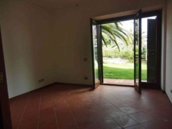 Villa con terrazzo e giardino Cassia, tomba di nerone, roma - Altre fotografie